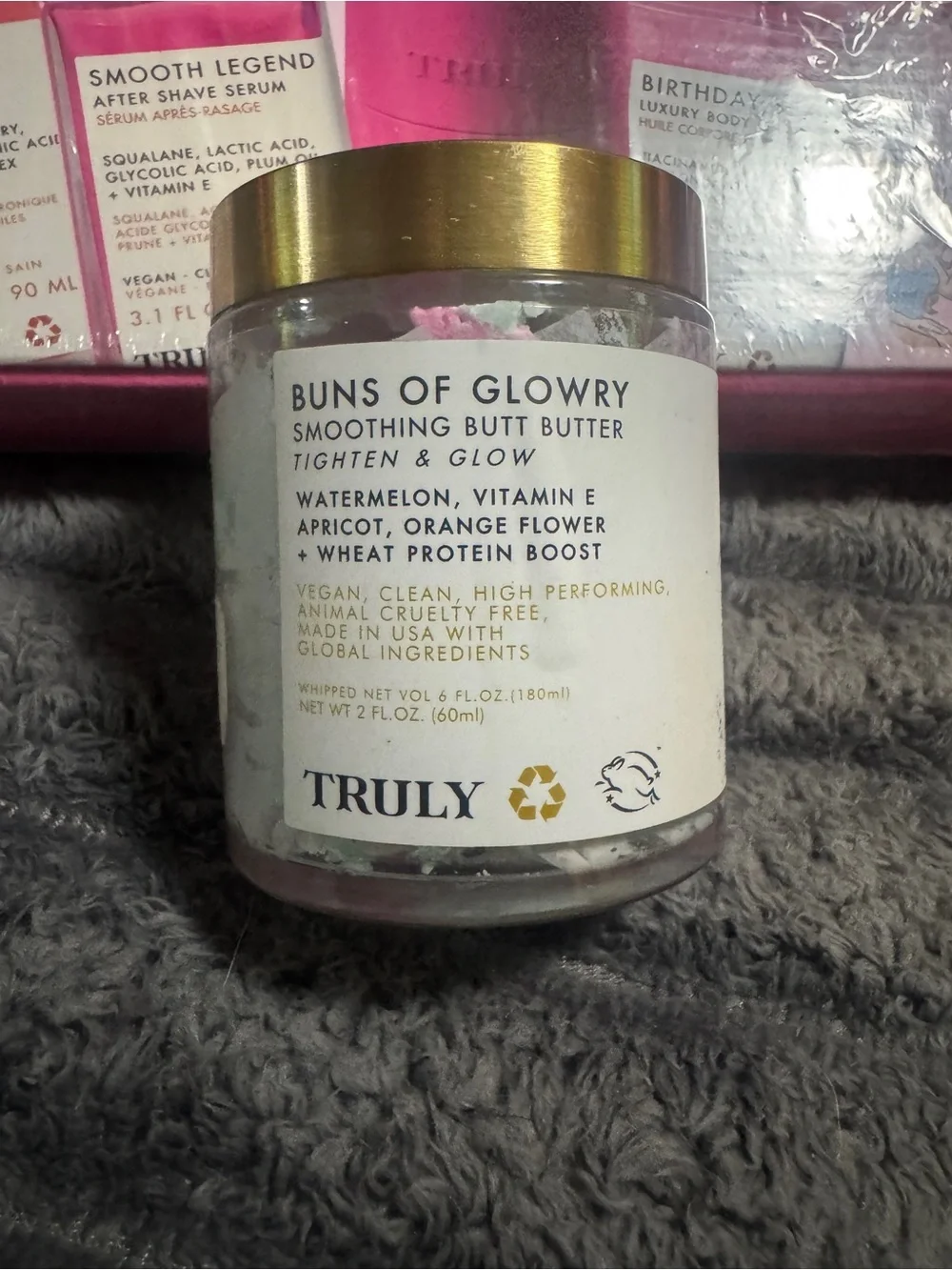 TRULY Coco Cloud After Shave Serum - White and Gold